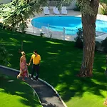 Resideal Premium Aparthotel 4*