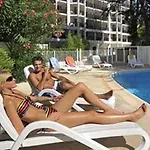 Resideal Premium Aparthotel