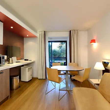 Aparthotel Resideal Premium 4*