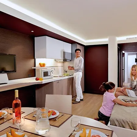 Апарт-отель Resideal Premium