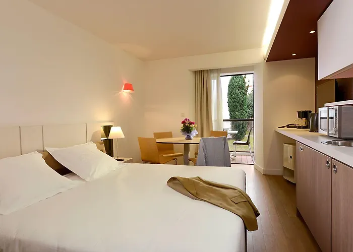 Resideal Premium Aparthotel