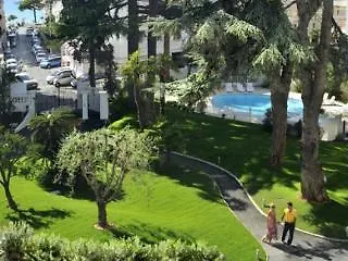 Resideal Premium 4* קאן